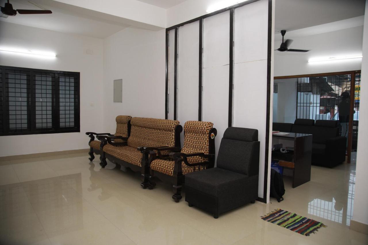 فندق Meghna Residency تريفِندرم المظهر الخارجي الصورة