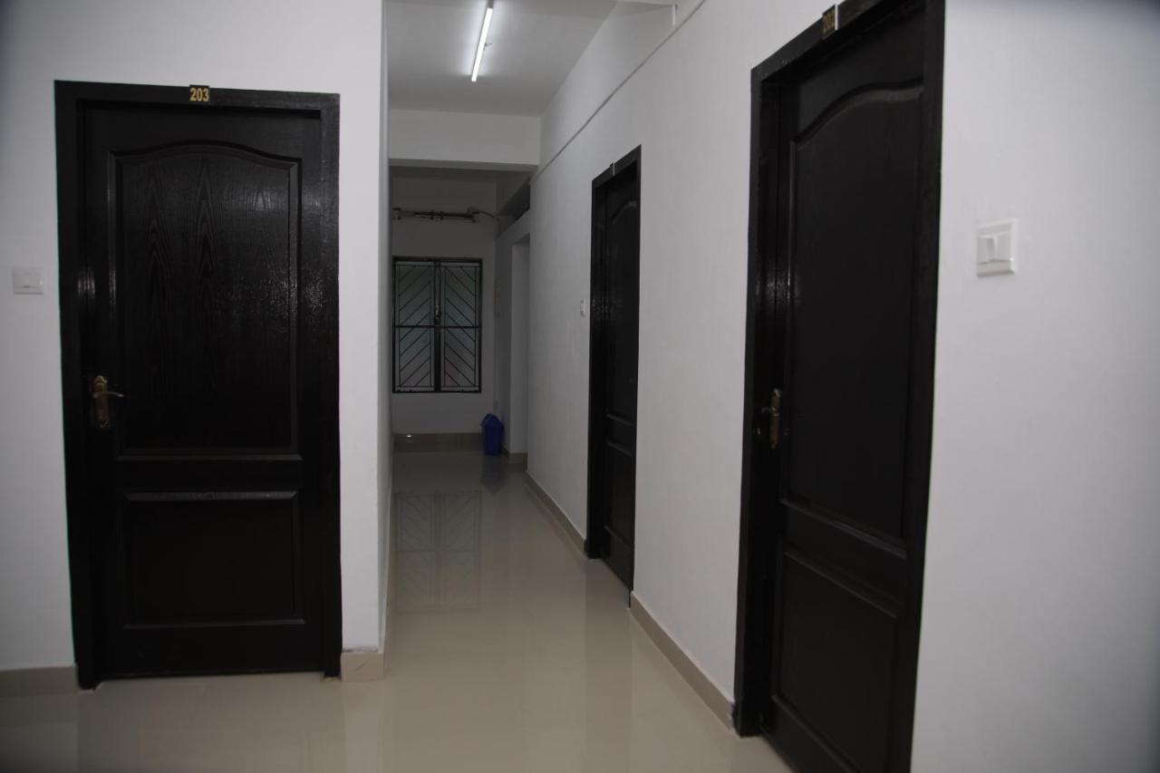 فندق Meghna Residency تريفِندرم المظهر الخارجي الصورة
