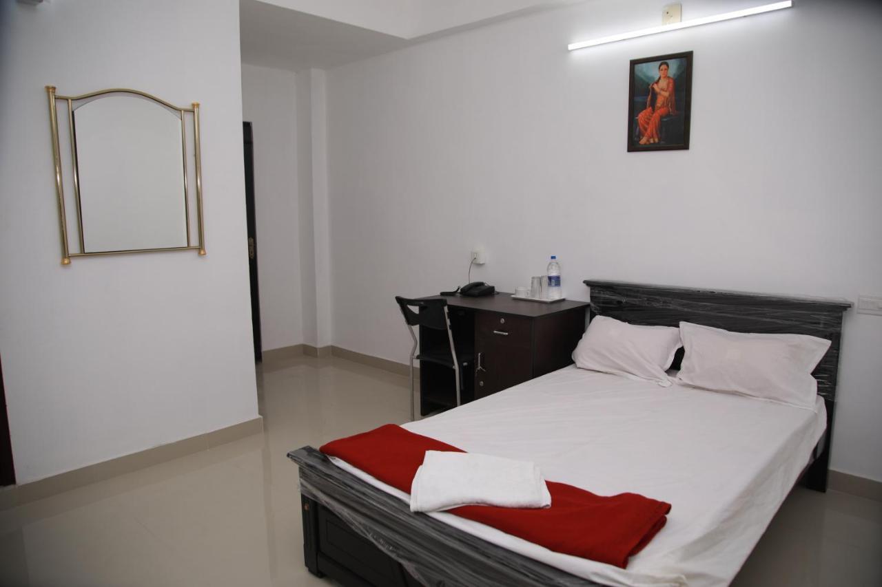 فندق Meghna Residency تريفِندرم المظهر الخارجي الصورة