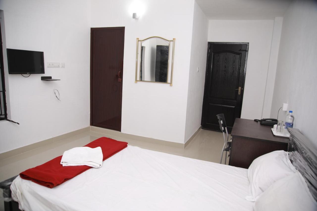 فندق Meghna Residency تريفِندرم المظهر الخارجي الصورة
