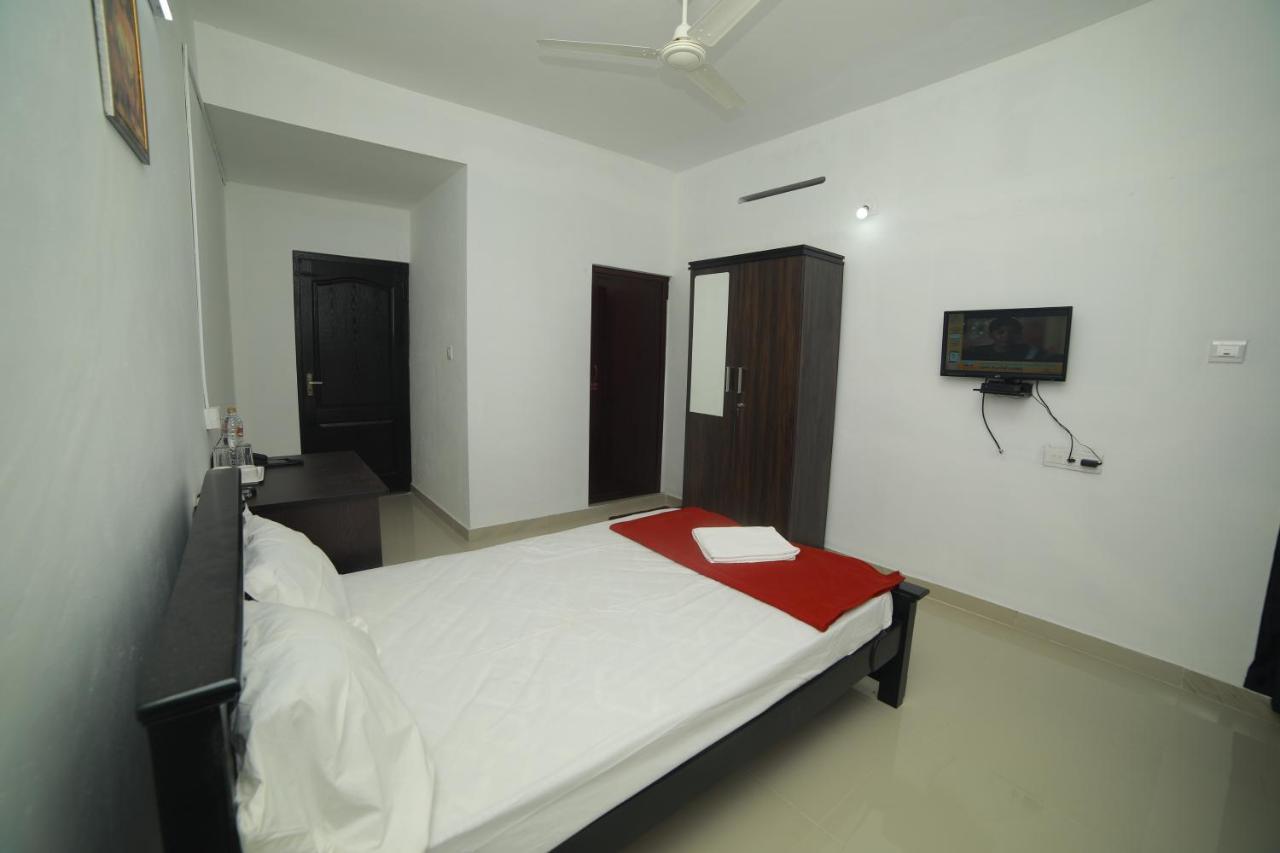 فندق Meghna Residency تريفِندرم المظهر الخارجي الصورة
