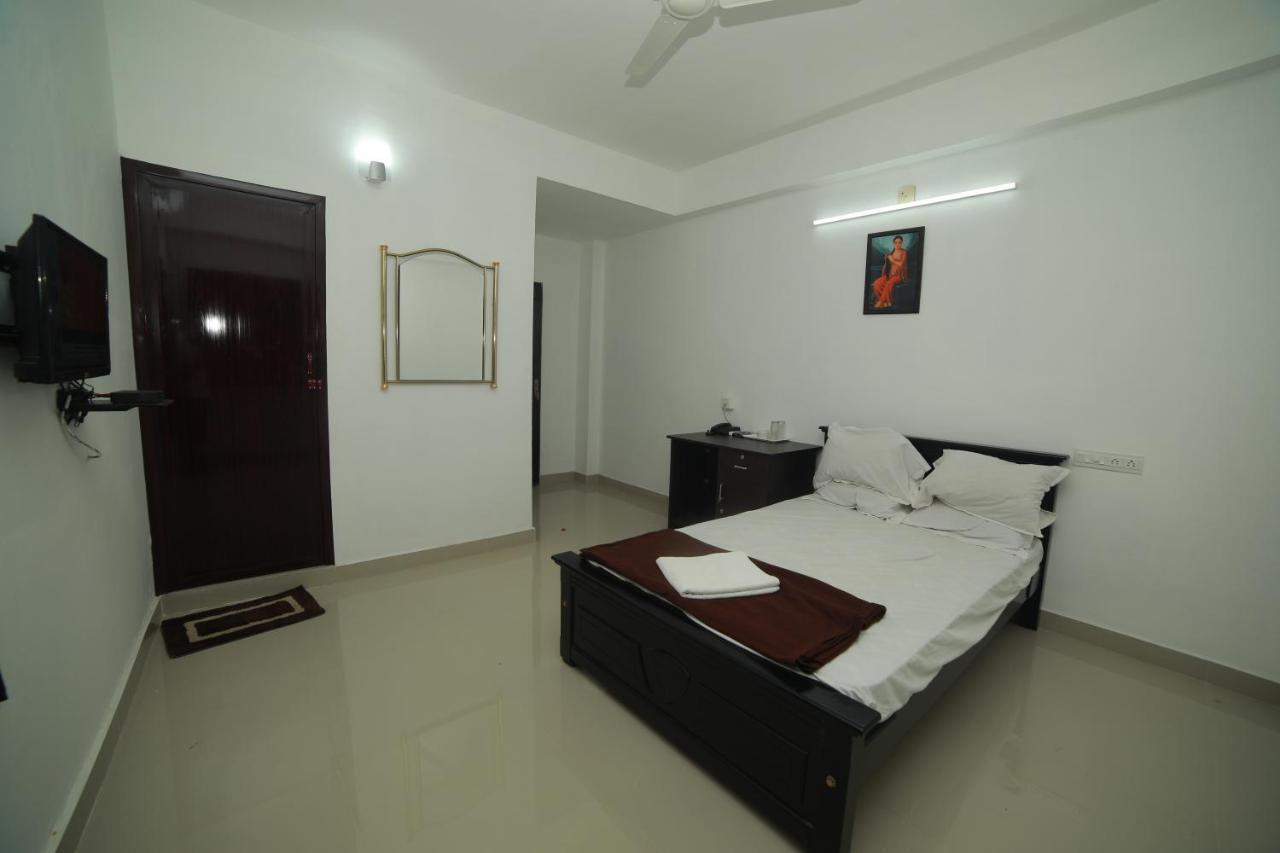 فندق Meghna Residency تريفِندرم المظهر الخارجي الصورة