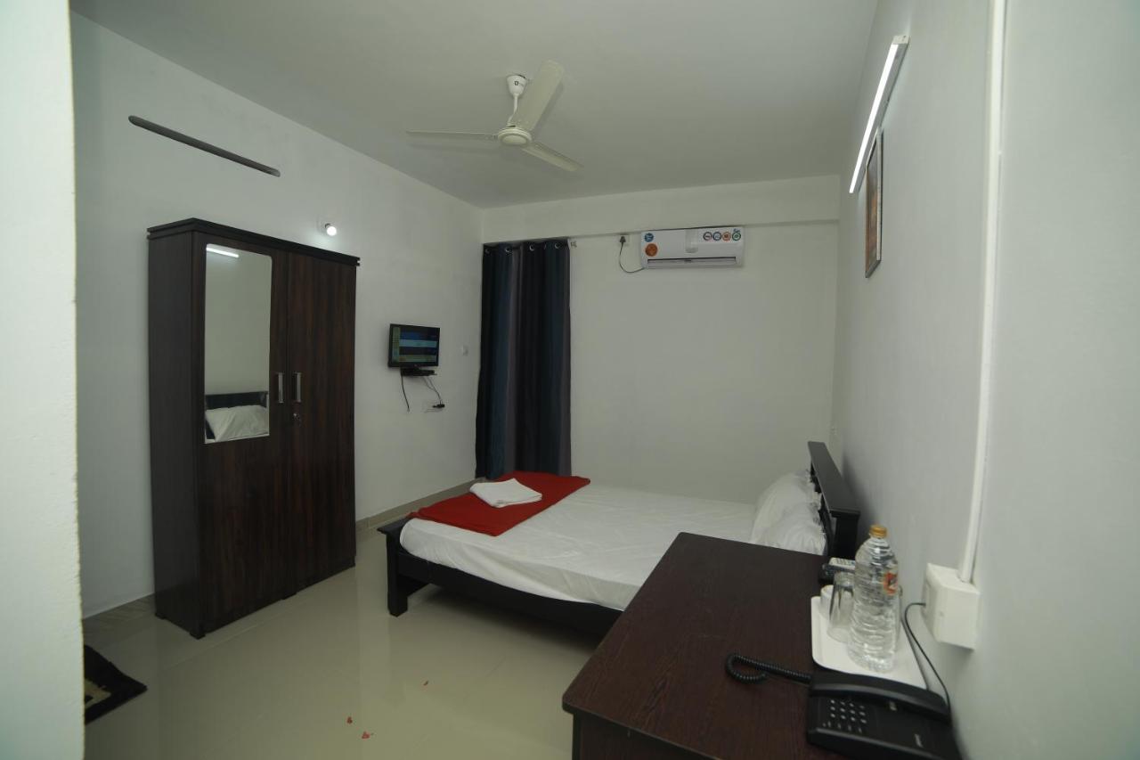 فندق Meghna Residency تريفِندرم المظهر الخارجي الصورة