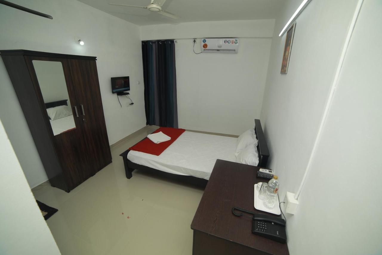 فندق Meghna Residency تريفِندرم المظهر الخارجي الصورة